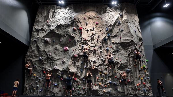 Top 5 salles d'escalade bloc à découvrir à Montréal